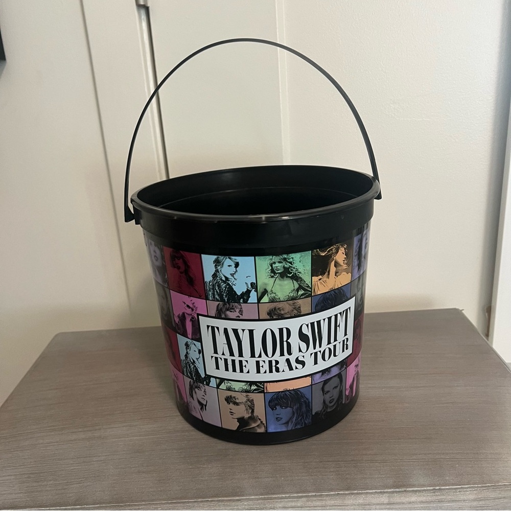 Taylor Swift Black Party Supplies Favor Bucket